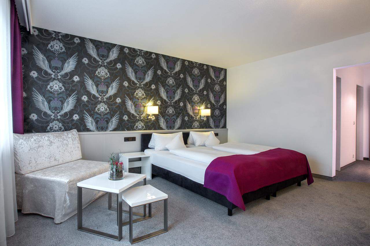 Hotel Hellers Twenty Four II -24H-Check-In- FDH Extérieur photo