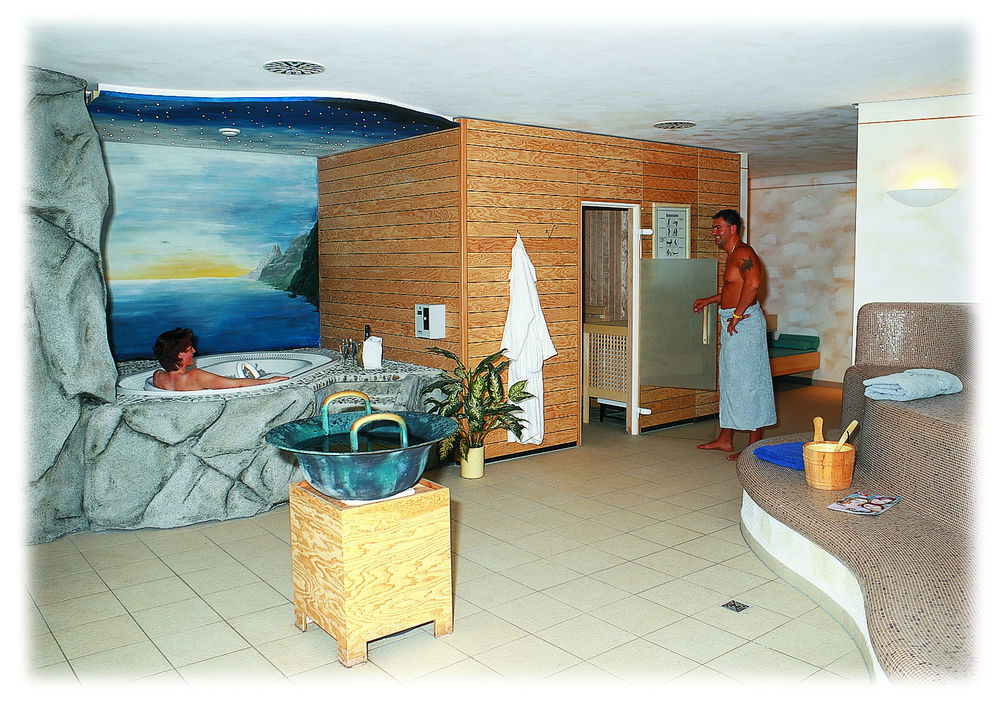 Hotel Hellers Twenty Four II -24H-Check-In- FDH Extérieur photo