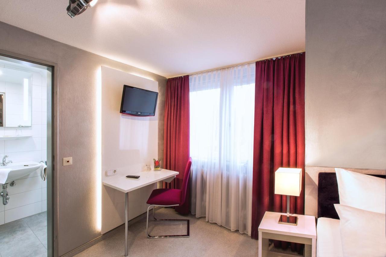 Hotel Hellers Twenty Four II -24H-Check-In- FDH Extérieur photo